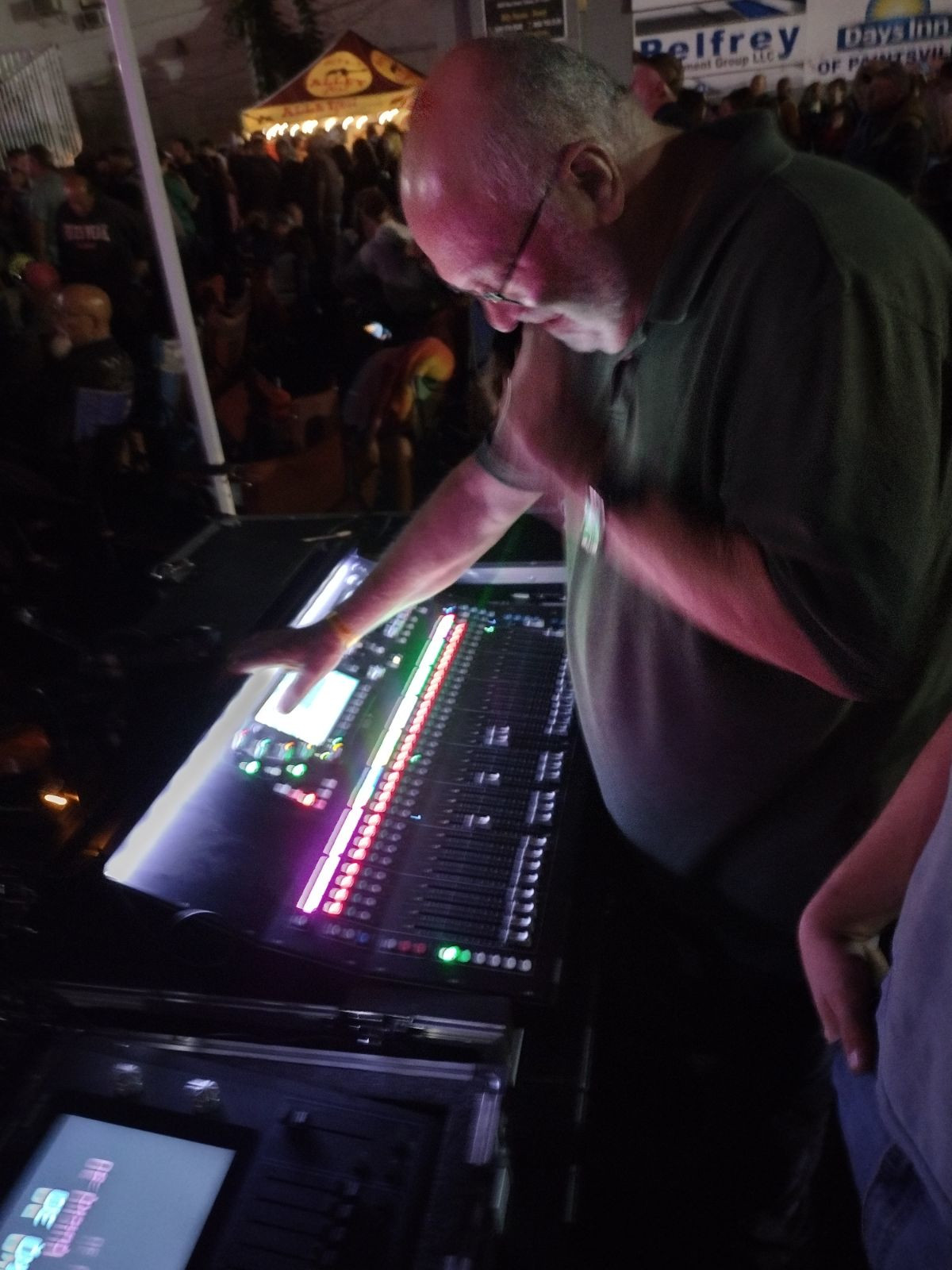 Image of Stephen Hoffman - soundman for Joey Davis & Oliver Anthony Paintsville KY